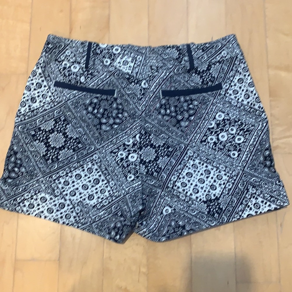 Cartonnier Paisley Shorts - Picture 2 of 3